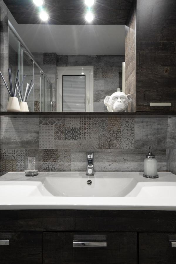 Black Pearl Apt In Koukaki Atenas Exterior foto
